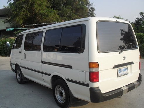 ขายรถตู้ สภาพเดิม ปี2005แท้ มีไฟแนนท์รองรับ