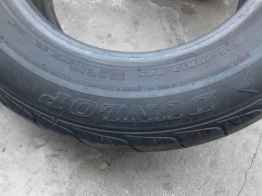 175/70R13 DUNLOP SP70e  มีชุด 4 เส้น TEL.081-427-3941