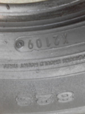 175/70R13 DUNLOP SP70e  มีชุด 4 เส้น TEL.081-427-3941