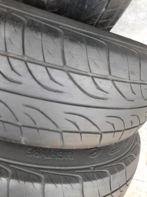 175/70R13 DUNLOP SP70e  มีชุด 4 เส้น TEL.081-427-3941