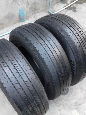 205/70R15 BRIDGESTONE DURAVIS R611 มี 3 เส้น TEL.081-427-3941 205/70R15 BRIDGESTONE DURAVIS R611 มี 3 เส้น TEL.081-427-3941
