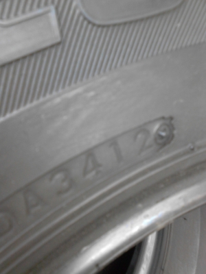 205/70R15 BRIDGESTONE DURAVIS R611 มี 3 เส้น TEL.081-427-3941 205/70R15 BRIDGESTONE DURAVIS R611 มี 3 เส้น TEL.081-427-3941