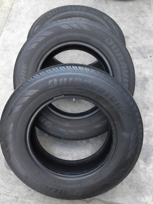 205/70R15 BRIDGESTONE DURAVIS R611 มี 3 เส้น TEL.081-427-3941 205/70R15 BRIDGESTONE DURAVIS R611 มี 3 เส้น TEL.081-427-3941