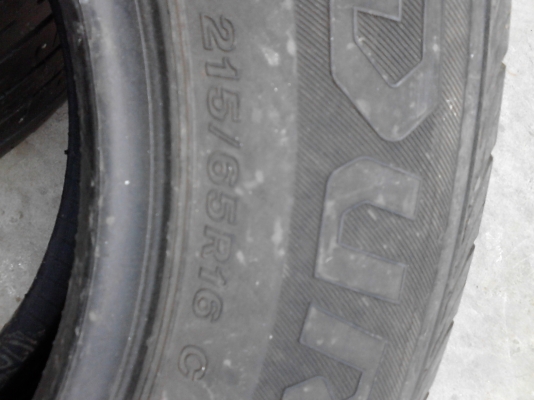 215/65R16 BRIDGESTONE DURAVIS มี 2 เส้น TEL.081-427-3941 215/65R16 BRIDGESTONE DURAVIS มี 2 เส้น TEL.081-427-3941