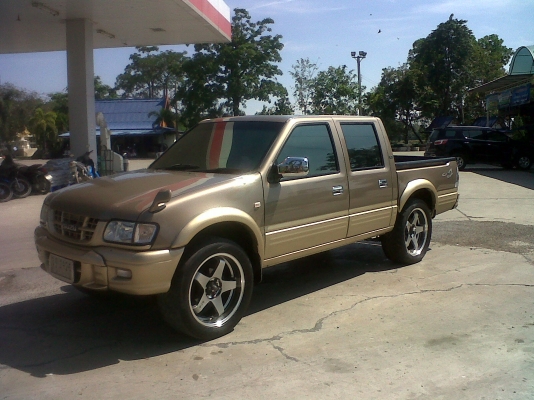 ขายรถยนต์ Isuzu สภาพพร้อมใช้ แต่งครบ ระบบแก๊สLpg