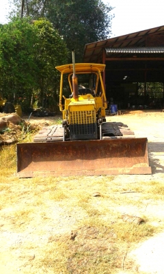 ขายรถแทรกเตอร์ KOMATSU D20-5 สภาพพร้อมใช้งาน ราคาต่อรองได้