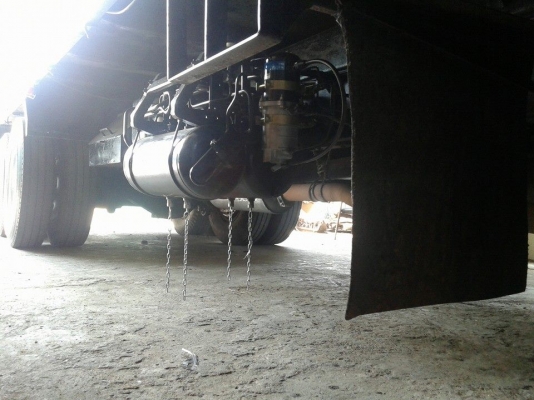 ขายรถบรรทุก10ล้อช่วงยาว7ม.กว่า แอร์เย็น เพลงเพราะ พร้อมใช้งาน รถวิ่งพลาสติก สวยๆครับ