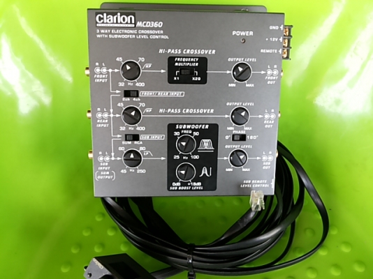 ครอสโอเวอร์clarion MCD360 รุ่นยอดนิยมเข้า3ออก3สวยไม่มีรอย