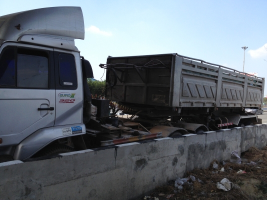 เจ้าของขายเอง NISSAN UD 320 EURO II ลดราคาเหลือ 1.65 ล้านบาท