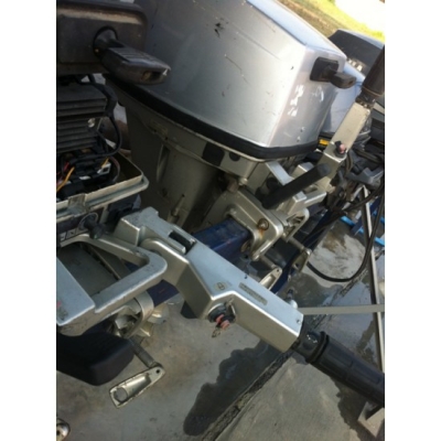 ขายเครื่องยนต์เรือ Honda BF9.9 4Strokes มือสองญี่ปุ่น