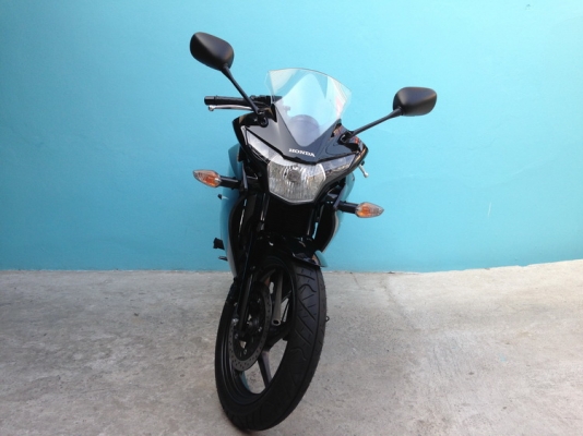 CBR150 Model 2013 โฉมล่าสุด ลาย CARBON ราคา 65,500 บาท CBR150 Model 2013 โฉมล่าสุด ลาย CARBON ราคา 65,500 บาท