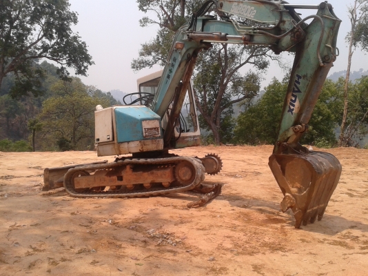 ขายแทรกยาง 2 เส้น M 450X71X86 ประมาณCAT80