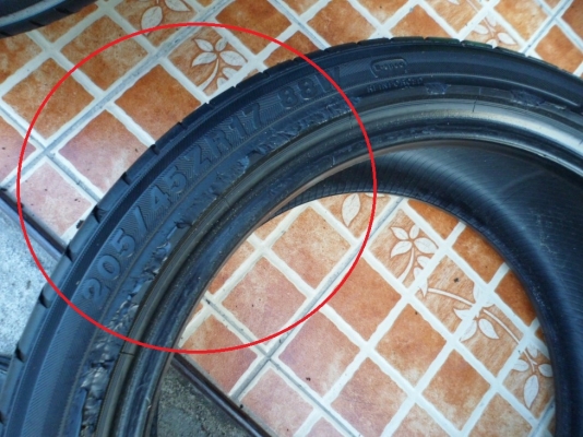 205/45/17"เส้นละ700 แถม1เส้น(คิด4เส้น2,000บ)YOKOHAMA.DNA.db.japan(ปี10)เส้นแถมมีตำหนิเบียด ใส่ได้ปกติ