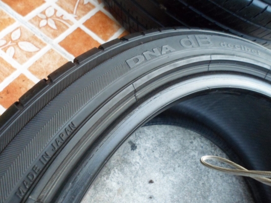 205/45/17"เส้นละ700 แถม1เส้น(คิด4เส้น2,000บ)YOKOHAMA.DNA.db.japan(ปี10)เส้นแถมมีตำหนิเบียด ใส่ได้ปกติ