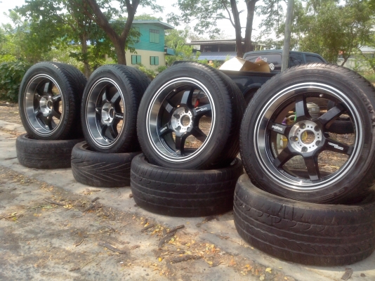 jrd17/5/114.3et25กว้าง8"พร้อมยาง225-55-17สวยๆขายถูก jrd17/5/114.3et25กว้าง8"พร้อมยาง225-55-17สวยๆขายถูก