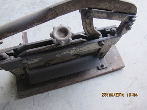 ขายตัวพับแผ่นเหล็กงานเก่าอิตาลี่