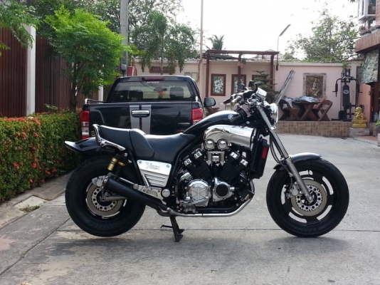 ยามาฮ่า วีเม็ก 1200cc. ปี96 เก็บงานใหม่ๆหล่อมากพร้อมใช้ของแต่งพอมีเครื่องดีออกทริปสบาย