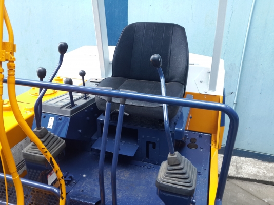 ขาย รถขุด KOMATSU รุ่น PC20-6-แทร็กเหล็ก มือสองญี่ปุ่น ขาย รถขุด KOMATSU รุ่น PC20-6-แทร็กเหล็ก มือสองญี่ปุ่น