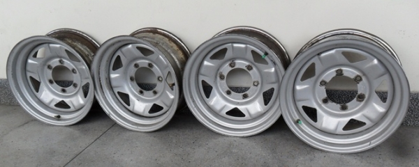 ล้อ 4WD ของ AUSTRALIA  สภาพดี