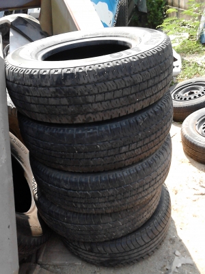 195R14 ACCIS A10 มี 1 ชุด 4 เส้น TEL.081-427-3941 195R14 ACCIS A10 มี 1 ชุด 4 เส้น TEL.081-427-3941