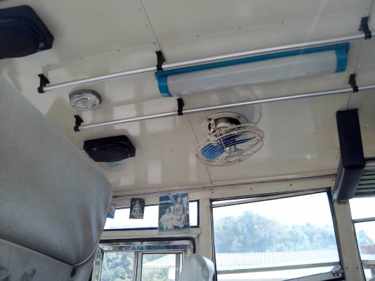 ขายด่วนๆๆๆๆๆๆๆๆ รถบัส พร้อมใช้งาน isuzu 160แรง เครื่อง6BD1 38ที่นั่ง