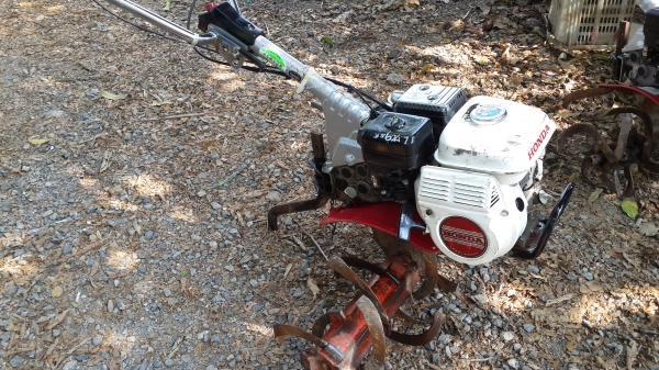 รถพรวนดิน