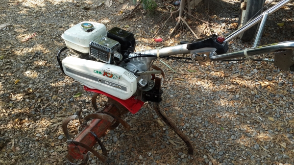 รถพรวนดิน