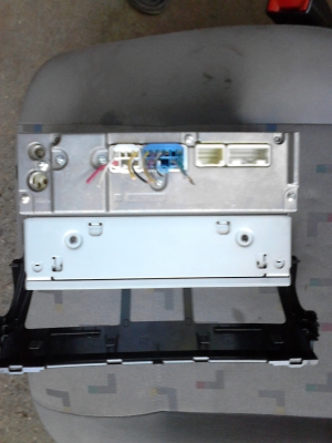 วิทยุ CD ติดรถ ของ TOYOTA แบบในภาพ TEL.081-427-3941 วิทยุ CD ติดรถ ของ TOYOTA แบบในภาพ TEL.081-427-3941