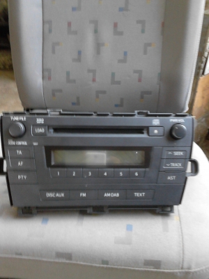 วิทยุ CD ติดรถ ของ TOYOTA แบบในภาพ TEL.081-427-3941