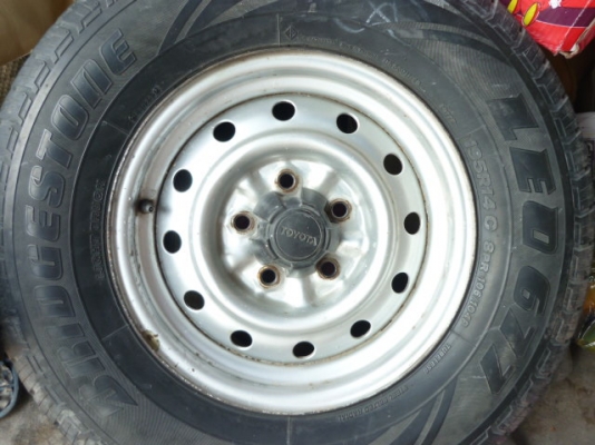 ยางกระบะขอบ 14 พร้อมล้อใส่ Toyota 4500