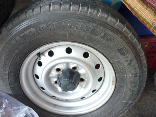 ยางกระบะขอบ 14 พร้อมล้อใส่ Toyota 4500