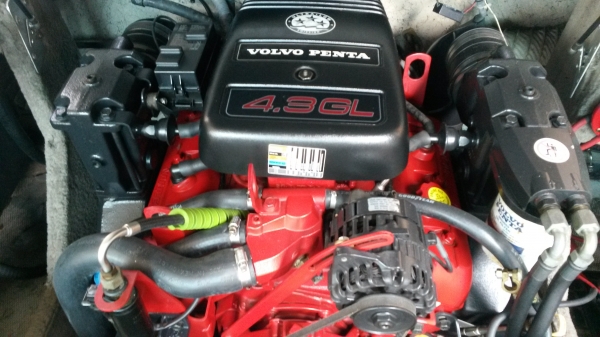 เรือ Reinell 4.3GL VOLVO PENTA