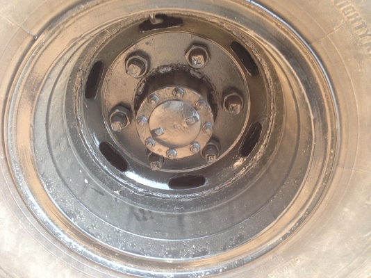 ขายอีซูซุ 6 ล้อ NPR เครื่ิอง 4BD1-115 แรงม้า จดทะเบียปี2541 รถสภาพสวยพร้อมใช้งาน เครื่องดี คัซซีสวย  สนใจติดต่อ ชัยยา สตึก โทร 081-9972972 089-8451778