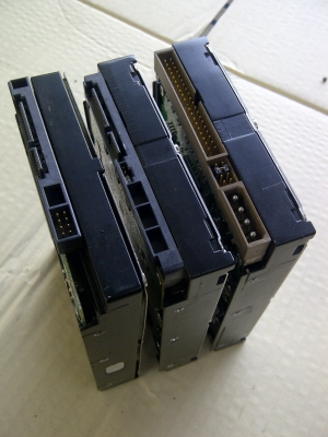 ขาย...ฮาร์ทดิส 1 TB 2ตัว 750GB 1ตัว ขาย...ฮาร์ทดิส 1 TB 2ตัว 750GB 1ตัว