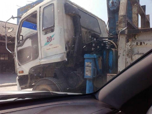 มีเครน5ตัน4ปอก3ชักสภาพสวยพร้อมใช้ราคาเบาๆขายเครนอย่างเดียวรถไม่ได้ขายคับ