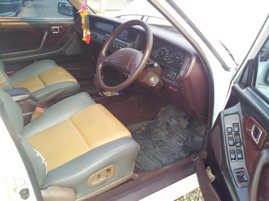 ขาย CROWN คลาสสิคสวยๆเบาะหนังปรับไฟฟ้า ไฟฟ้าทั้งคัน LPG ขาย CROWN คลาสสิคสวยๆเบาะหนังปรับไฟฟ้า ไฟฟ้าทั้งคัน LPG