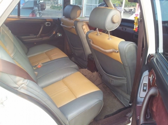 ขาย CROWN คลาสสิคสวยๆเบาะหนังปรับไฟฟ้า ไฟฟ้าทั้งคัน LPG ขาย CROWN คลาสสิคสวยๆเบาะหนังปรับไฟฟ้า ไฟฟ้าทั้งคัน LPG