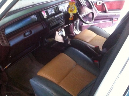 ขาย CROWN คลาสสิคสวยๆเบาะหนังปรับไฟฟ้า ไฟฟ้าทั้งคัน LPG ขาย CROWN คลาสสิคสวยๆเบาะหนังปรับไฟฟ้า ไฟฟ้าทั้งคัน LPG