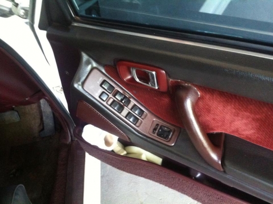 ขาย CROWN คลาสสิคสวยๆเบาะหนังปรับไฟฟ้า ไฟฟ้าทั้งคัน LPG ขาย CROWN คลาสสิคสวยๆเบาะหนังปรับไฟฟ้า ไฟฟ้าทั้งคัน LPG