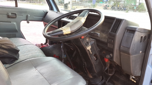 ขายด่วนหกล้อ110ดั้มNKR58L สภาพพร้อมใช้ปี2543ราคาโทร0843923995