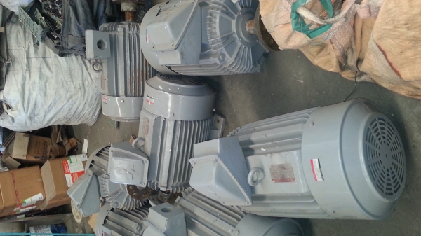 ขายมอเตอร์มิตซูบิชิ 50 แรงม้าสภาาพ90\%ราคาตัวละ20,000บาท