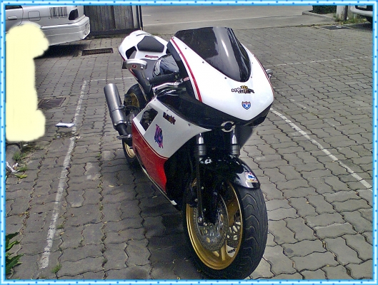 ขายด่วน CBR400 ปี89 ทะเบียนแท้ เครื่องแน่น แฟริ่งแต่งสภาพหล่อๆ ราคาพิเศษ