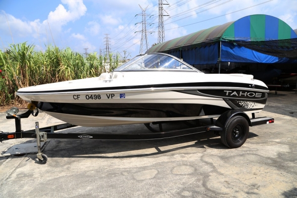 BOATS TAHOE Q4 เครื่องหัวฉีด135แรงม้า4จังหวะ ปี2009 ขายถูกๆ