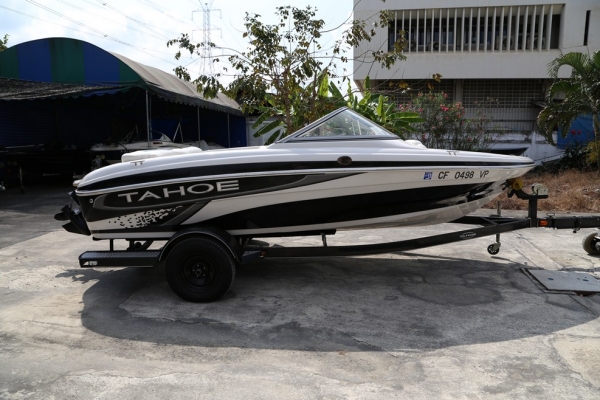 BOATS TAHOE Q4 เครื่องหัวฉีด135แรงม้า4จังหวะ ปี2009 ขายถูกๆ