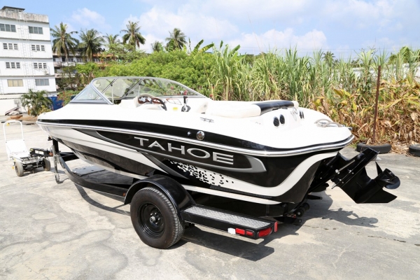 BOATS TAHOE Q4 เครื่องหัวฉีด135แรงม้า4จังหวะ ปี2009 ขายถูกๆ