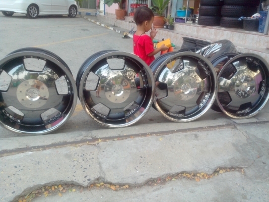 lowenhart 18 5/4รู114.3 F 8 ET45 R 9 ET38เดิมๆไม่มีเบียด   ขาย 9500