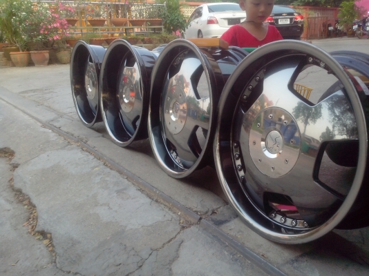 lowenhart 18 5/4รู114.3 F 8 ET45 R 9 ET38เดิมๆไม่มีเบียด   ขาย 9500