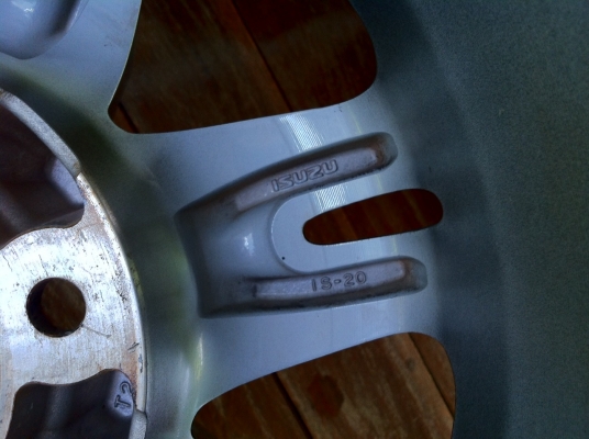 (ส่งพัสดุให้คุณรุ่งธรรม จ.ปทุมธานี เรียบร้อยแล้ว ขอบคุณมากครับ)ขายแม็กเอ็นไกแท้ติดรถ อีซูสุ ดีแม็ก ซูปเปอร์แพล็ททีนั่ม ขอบ 16 1 คู่ ไม่คด ไม่ดุ้ง ไม่มีฝาครอบดุม ราคาต่อรองได้ สามพราน นครปฐม