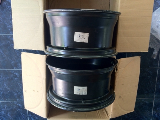 ส่งขนส่งนิ่มซีเส็งให้คุณสุพีรณัฐ จ.ลำปาง แล้วครับ ขอบคุณมากครับ ขายล้อแม็ก LENSO RT7 แท้ ขอบ 18 กว้าง 9 ทั้ง 4 วง ไม่คด ไม่ดุ้ง ลดราคาเหลือ 9,999 บาท ต่อรองได้ สามพราน นครปฐม