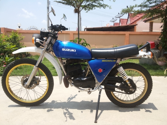 ขายSUSUKI TS125 สวยๆ ทะเบียนโอน